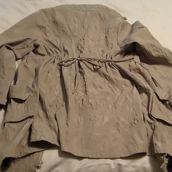 Jacket - Picture 2 of 5